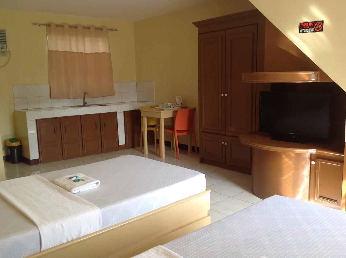 Danel Pensionne House Tacloban Exteriör bild