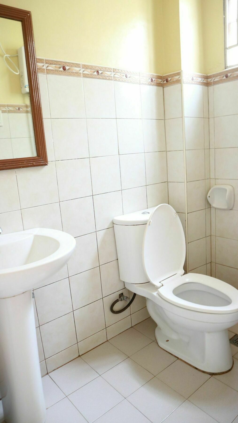 Danel Pensionne House Tacloban Exteriör bild
